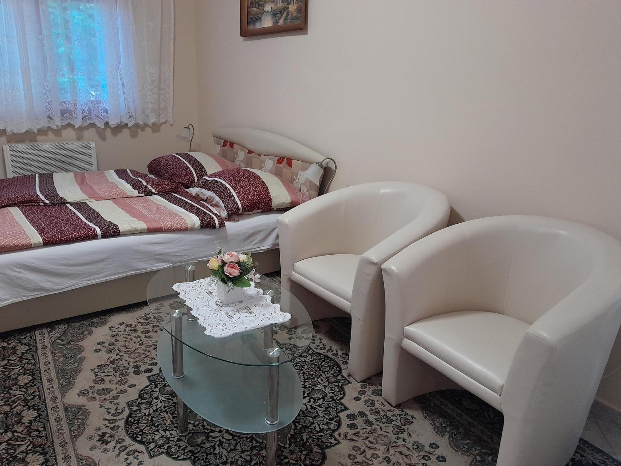 Апартаменты Ildiko Appertements Залакарош Экстерьер фото
